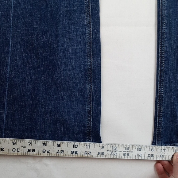 Ariat 33 long perfect rise flare Denim Blue Jeans distressed - Picture 4 of 12